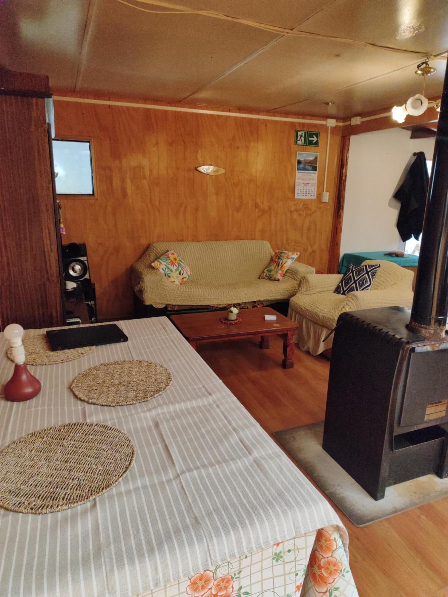 Alma Patagona Hostel Пуерто Транкило Екстериор снимка